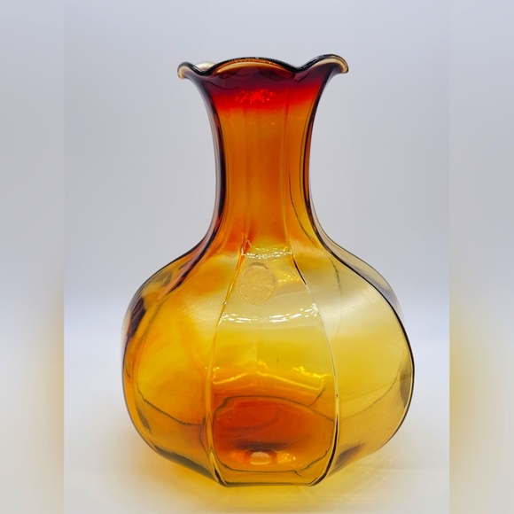 Tiara Accents Vintage Tiara Glass Amberina Vase Ombre Cadmium Glow